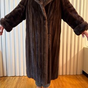 Luxurious Brown mink coat